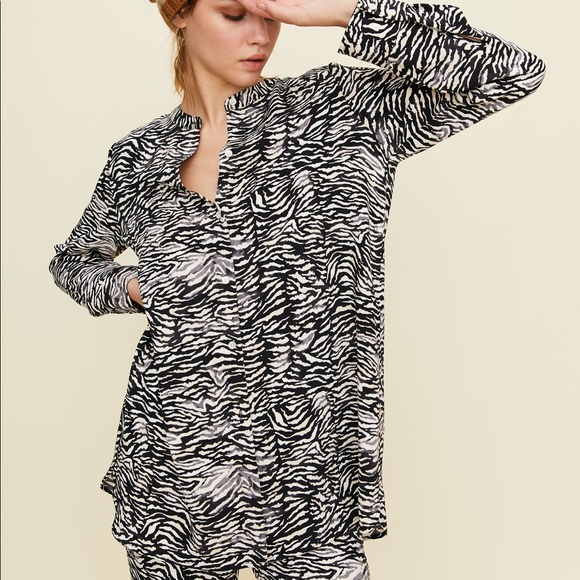 Aritzia Little Moon Paloma blouse Sz small - Picture 8 of 9